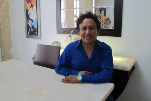 Es maravilloso que disfrutes tu trabajo y que vivas de eso: Max Aguilera